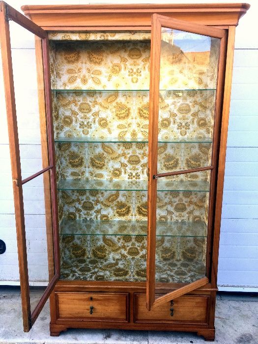 Vitrine estante vintage 110comp X 30prof X 185alt.