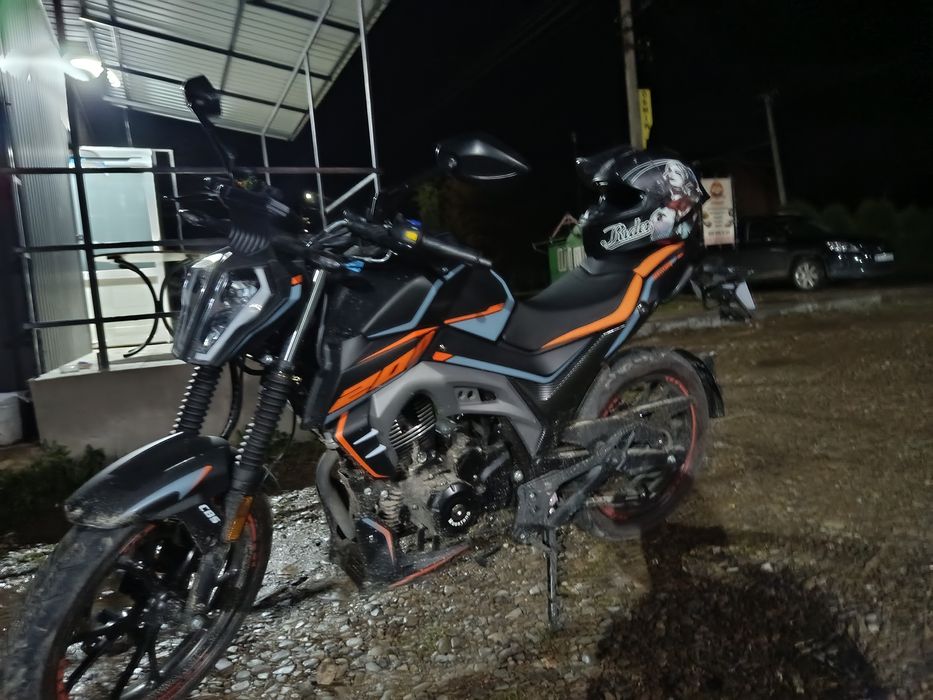 Продаю мустанг ст 200