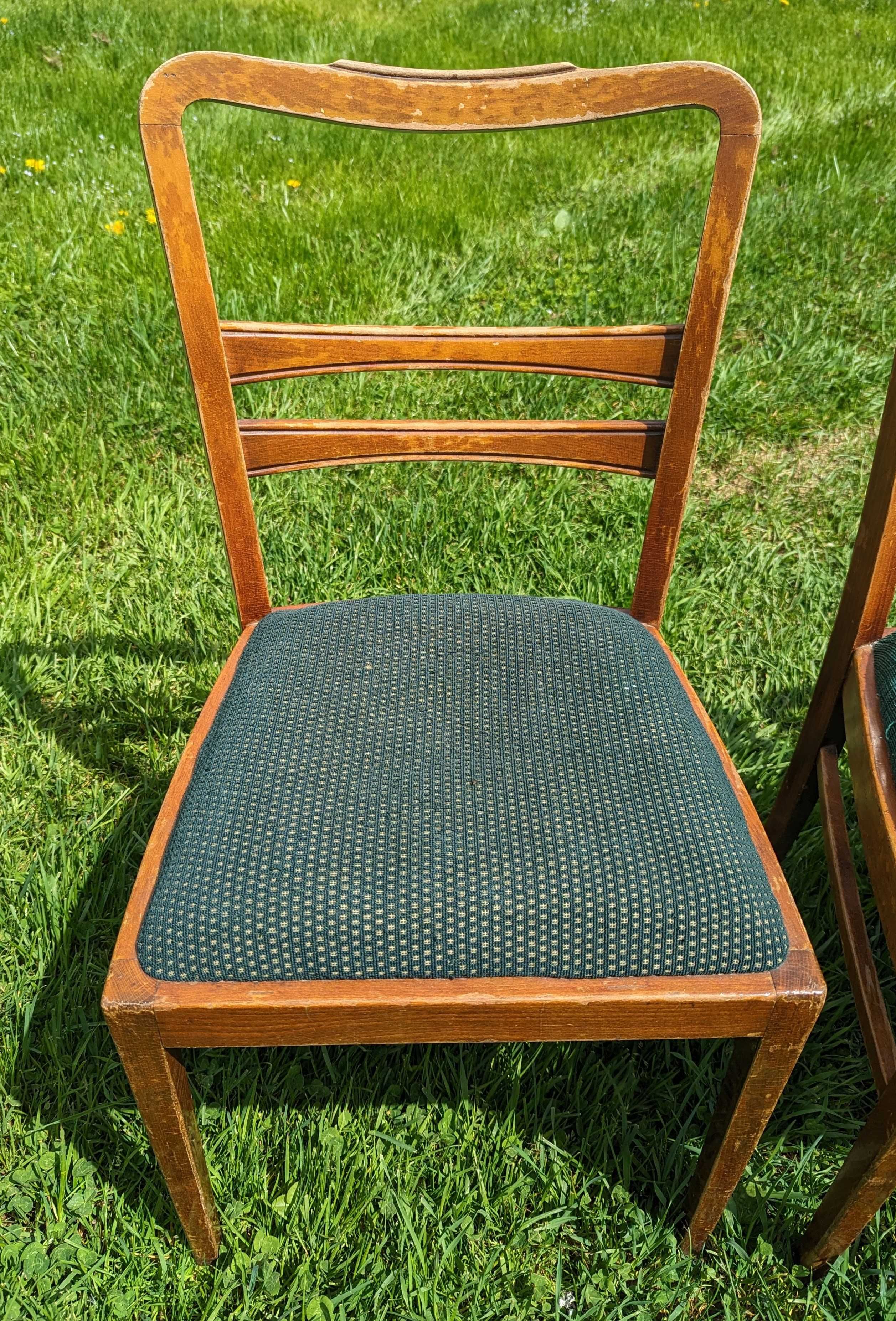 Krzesła drewniane, stan jak na zdjęciu, do renowacji