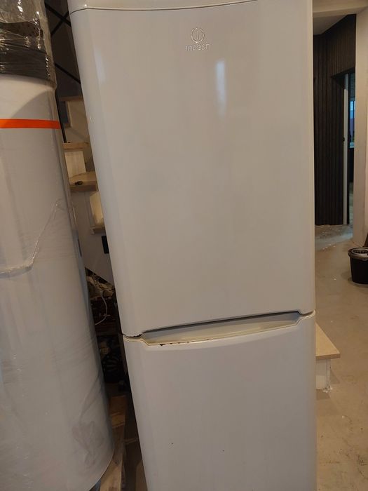 Frigorífico indesit