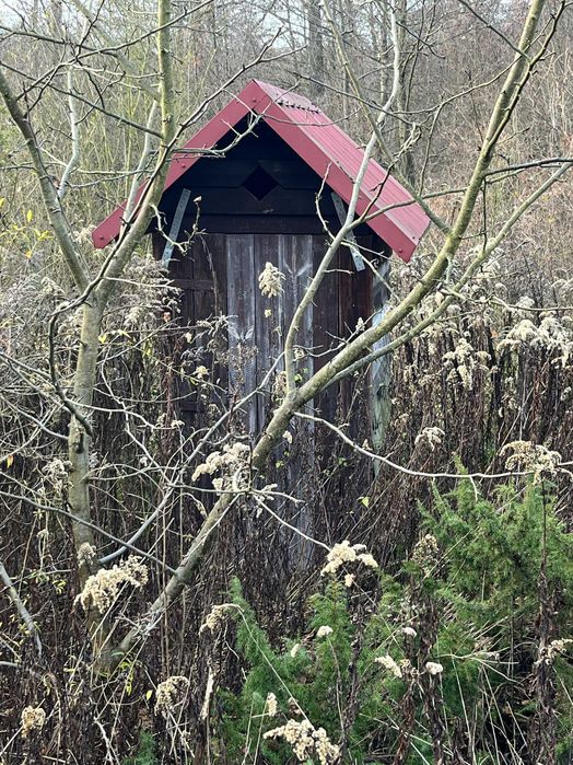 Atrakcyjna działka 2307 m2 z domkiem rekreacyjnym, bezpośrednio