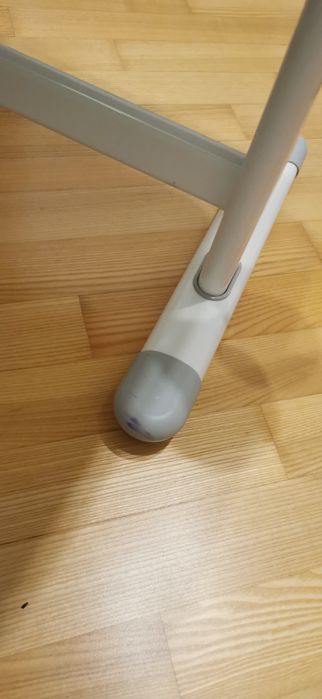 Regulowane biurko dziecięce fun desk z krzesłem.