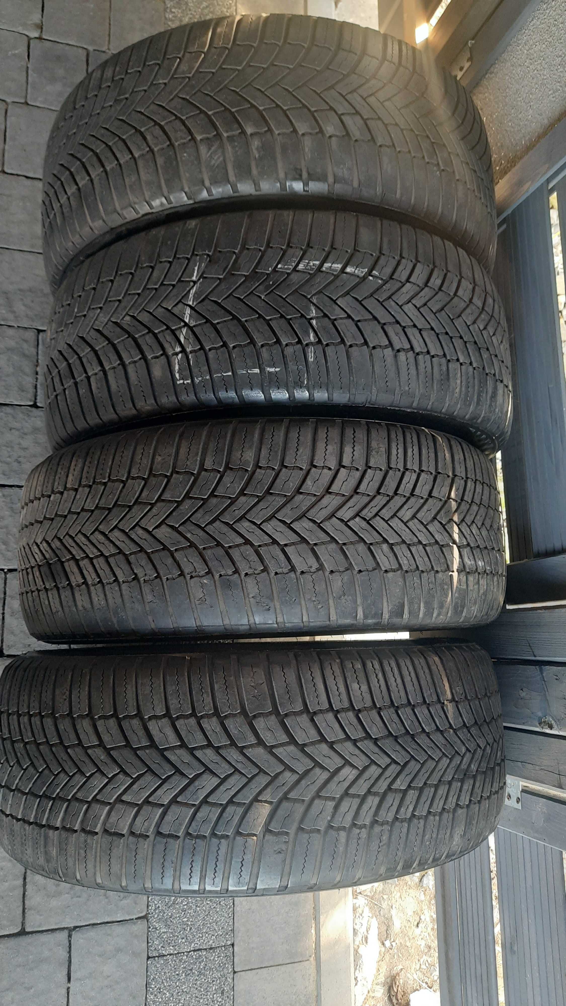 Opony całoroczne Bridgestone A005 EVO 215_50_17 rok 2022 komplet 4 szt