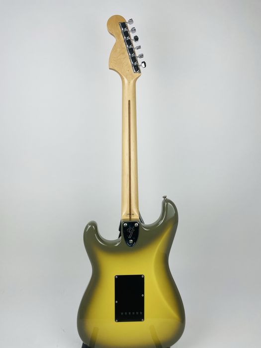Fender Antiqua 70’s Stratocaster Made in Japan 2003. 1 z 400