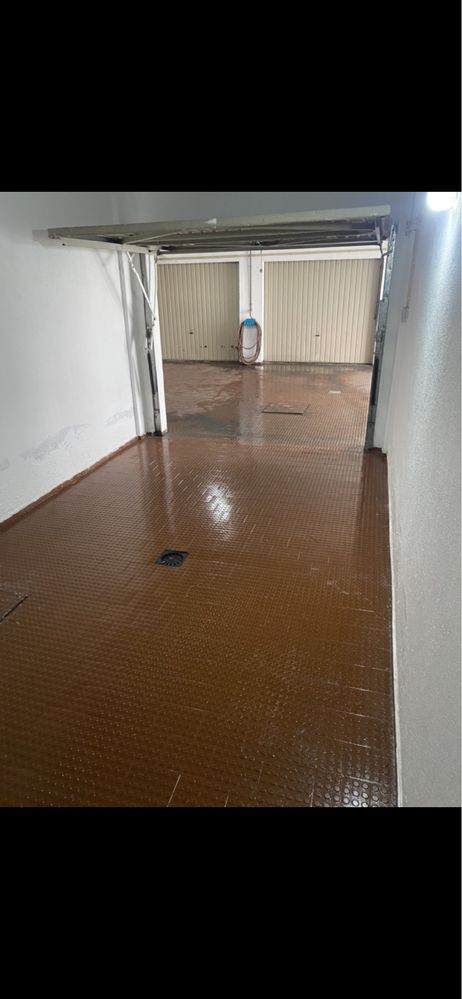 Vende-se garagem em Alcochete