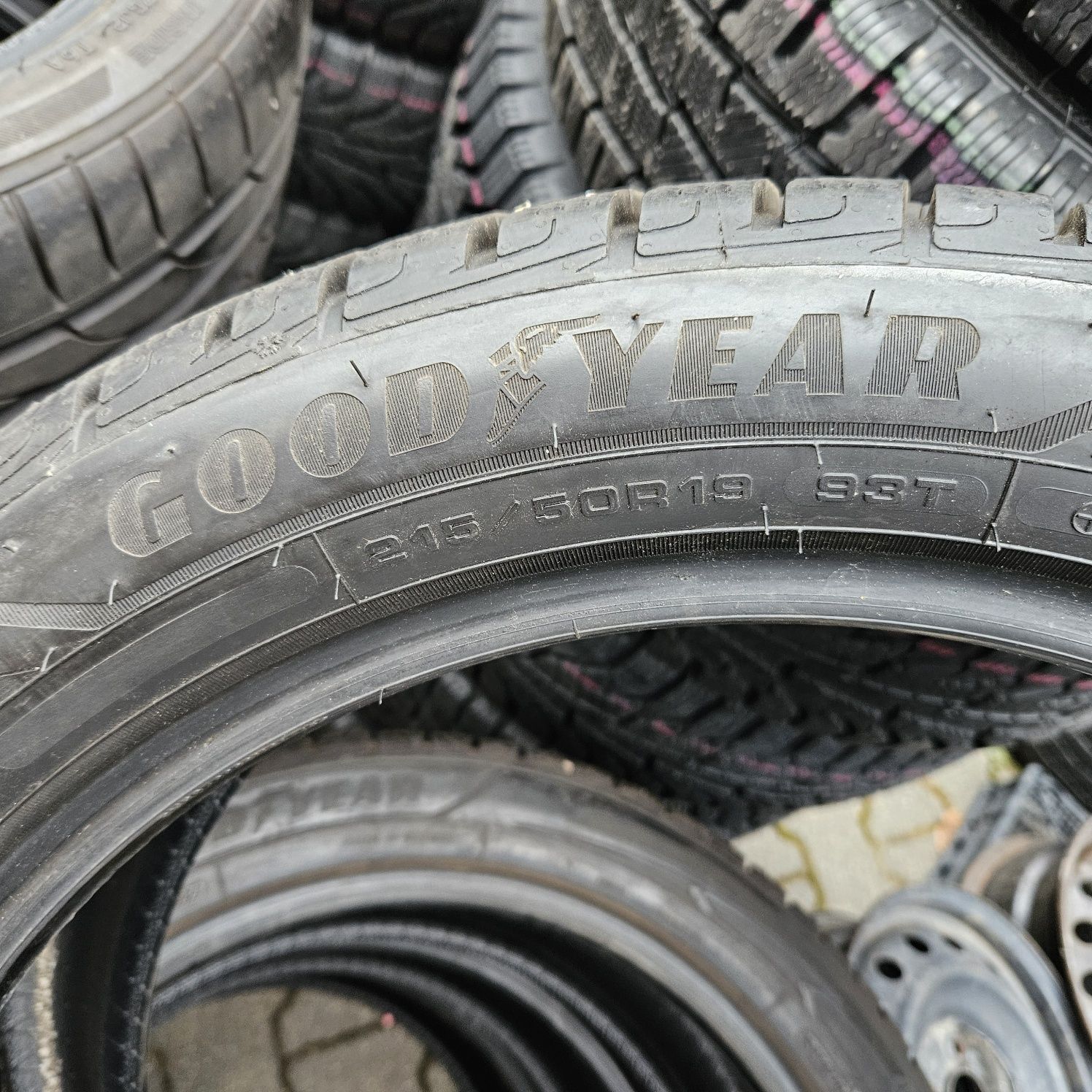 215/50R19 Goodyear UltraGrip Preformance + zimowe piękne 4szt rok2021