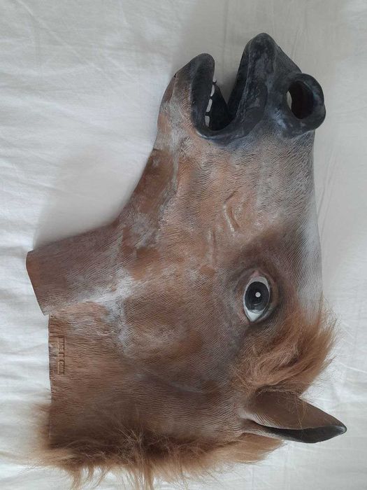 Маска голова лошади.