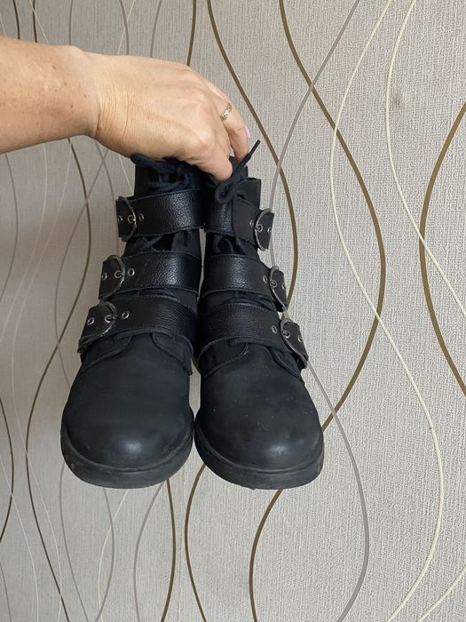 Botki czarne  skóra Gino Rossi