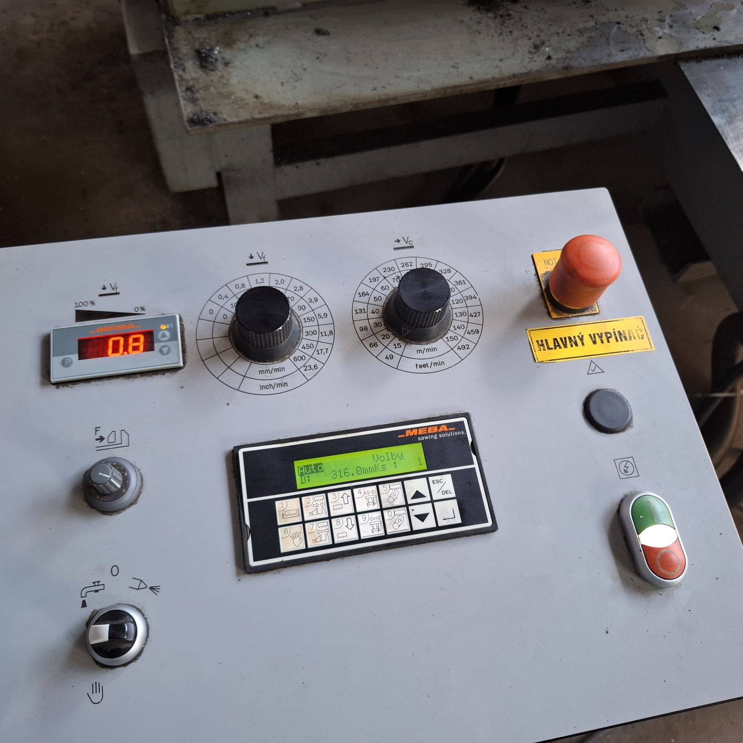MEBA 335 GA Automat. Piła taśmowa przecinarka.