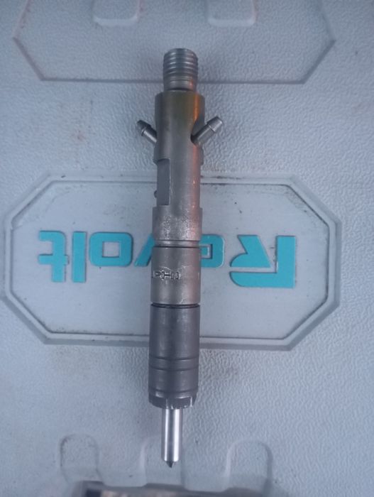 Паливні форсунки перкінс