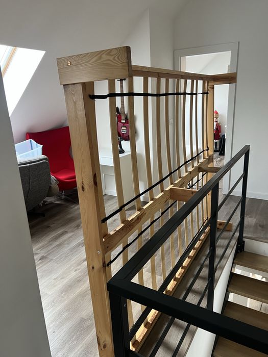 Łóżko sosnowe 160x200 drewniwne ze stelazem materac hilding gratis