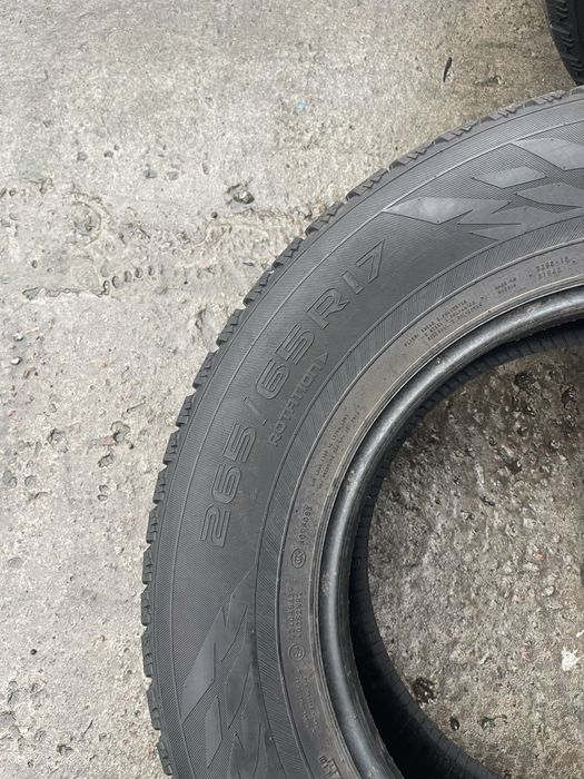 Шинии зимові R17 265 65 Nokian Склад Осокорки RLX
