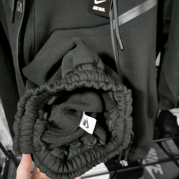 Знижка Зимовий чоловічий спортивний костюм Nike чорний ТОП