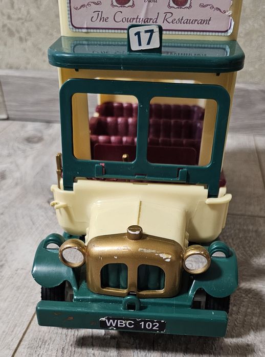 Будинок Silvanian Families. Автобус Sylvanian Families