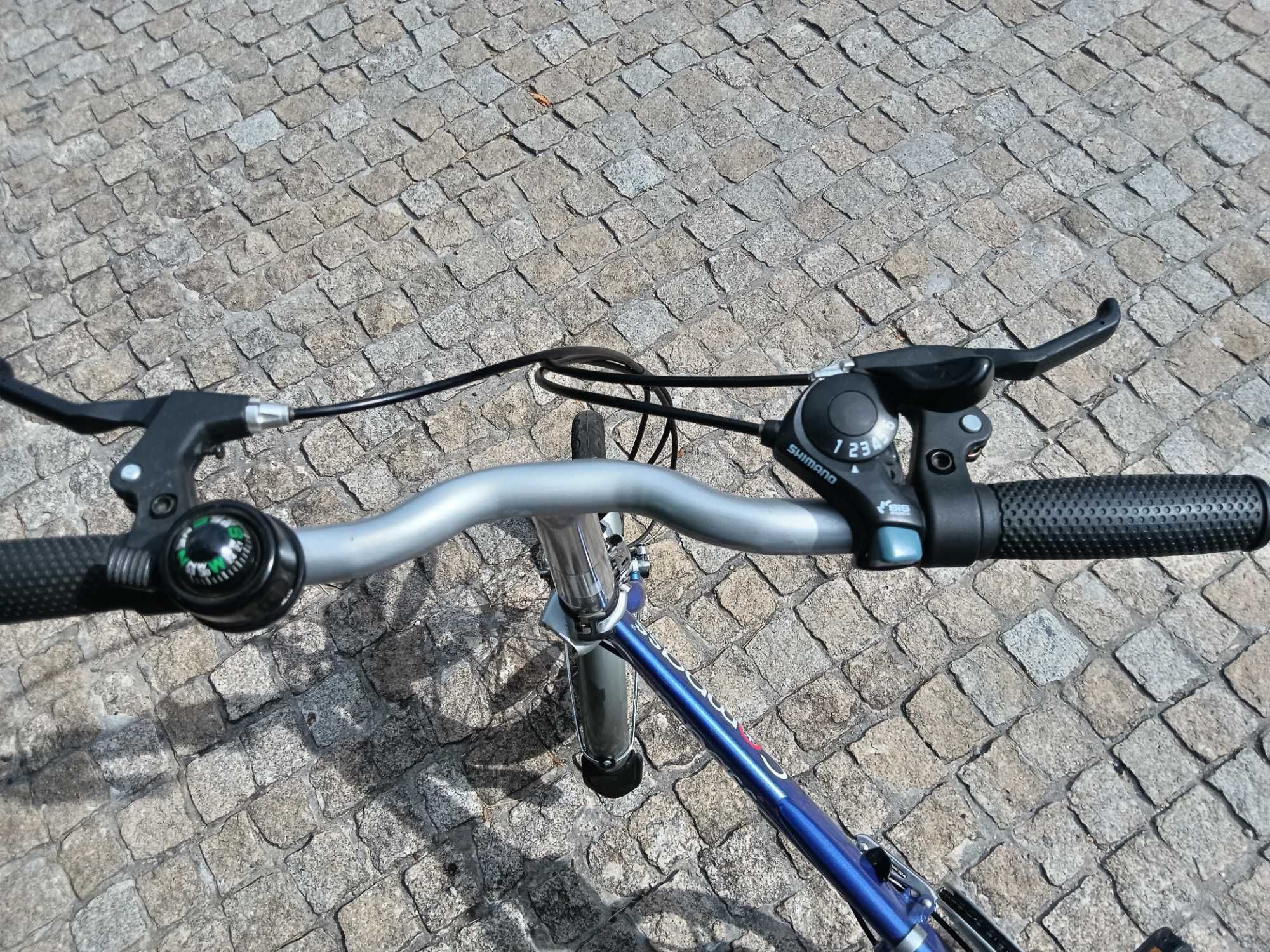 Bicicleta Compass dobrável
