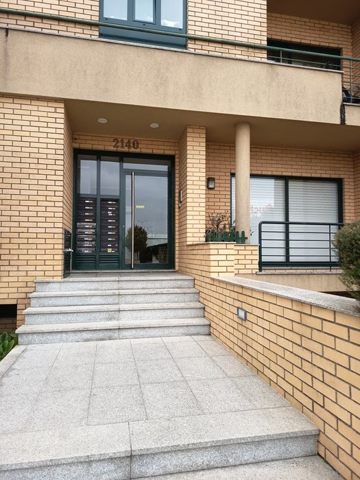 Alugo Apartamento mobilado