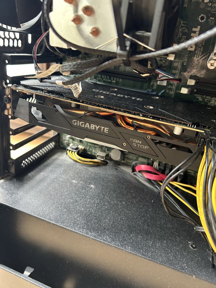 Komputer 2x xeon rx580 4gb 1650w 64gb ram