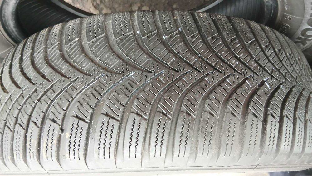Резина 195/65 R15 Hankook зима