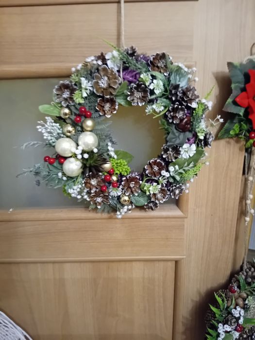 Wianek świąteczny na dzwi rękodzieło