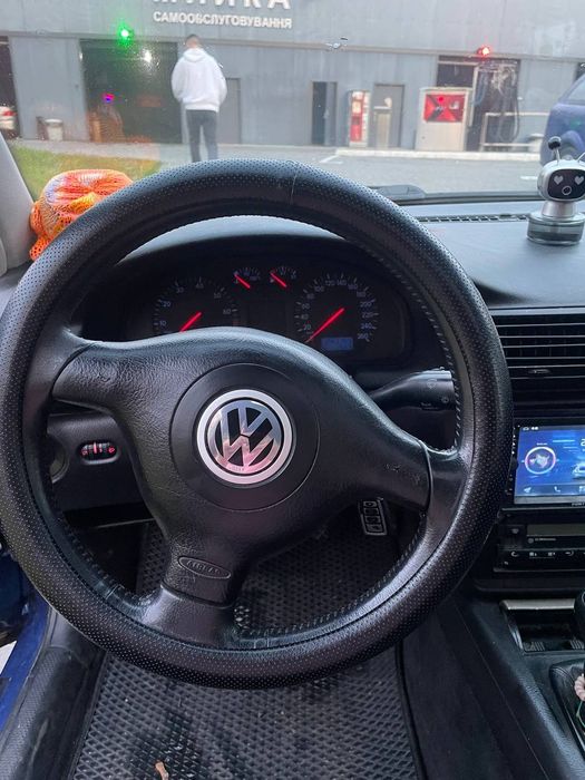 Volkswagen  Passat b5