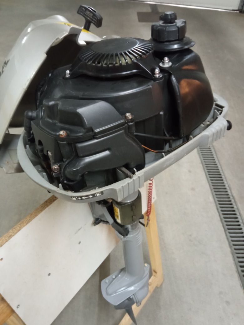 Barco pneumático 2.5m + Honda 2.3 CV 4 tempos