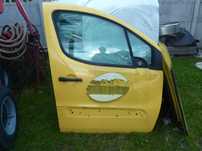 CITROEN BERLINGO II drzwi prawy przód żółte 2015r