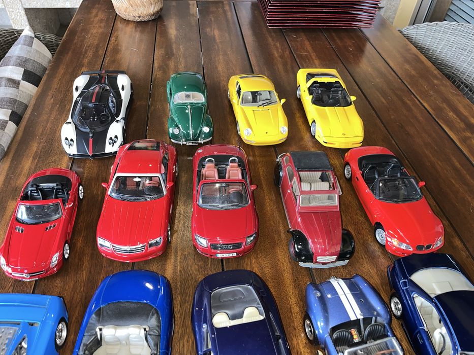 Lote miniaturas carros 1/18