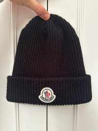 Gorro Moncler preto