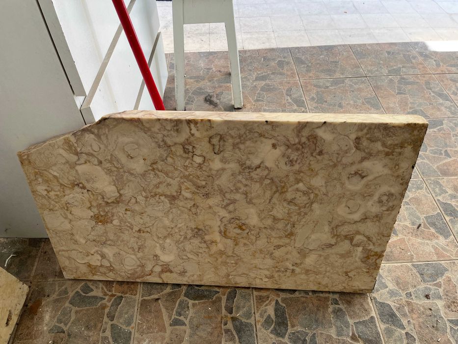 Lava-Louça/Pia Antiga em Pedra Natural Escorredor e Pedras de Balcão