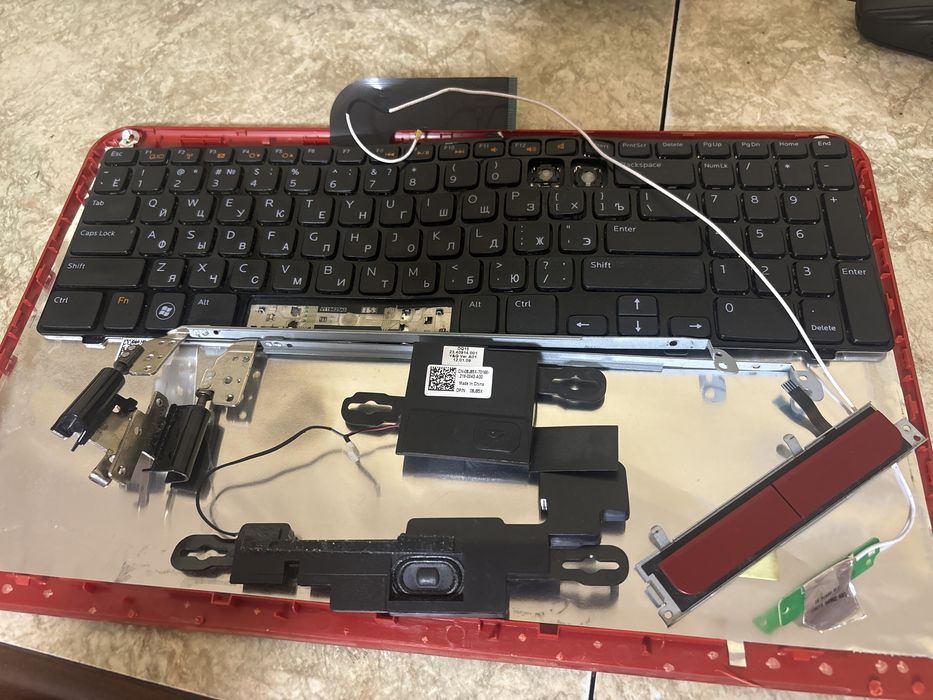 Запчастини Кришка матриці, динаміки, петлі та антени wifi Dell 5110