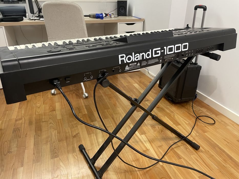 Teclado Roland G 1000 impecavel