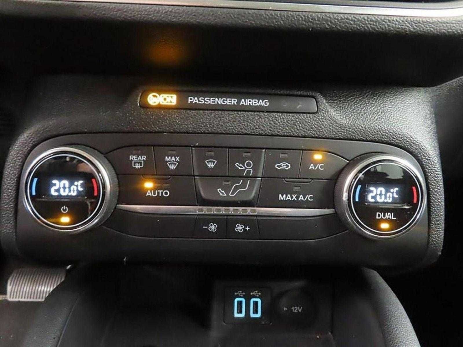 Ford Focus 2022 automatico