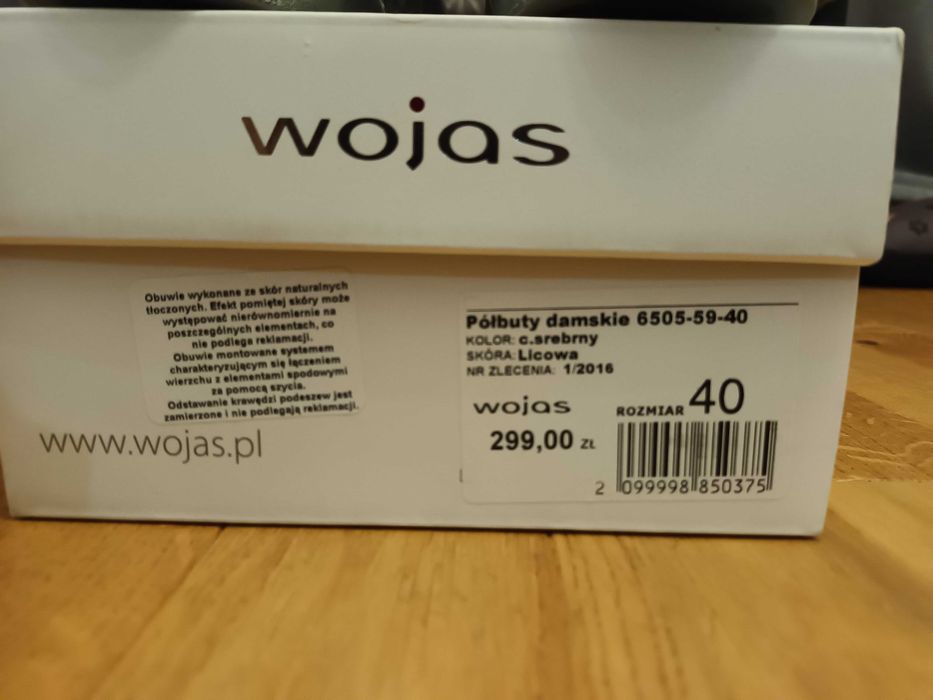 Wojas półbuty damskie, srebrne, rozmiar 40
