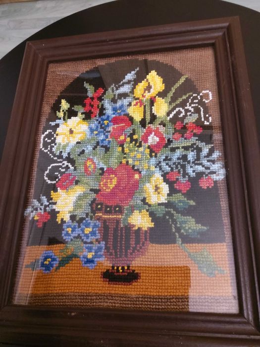 Stary haftowany obraz wintage