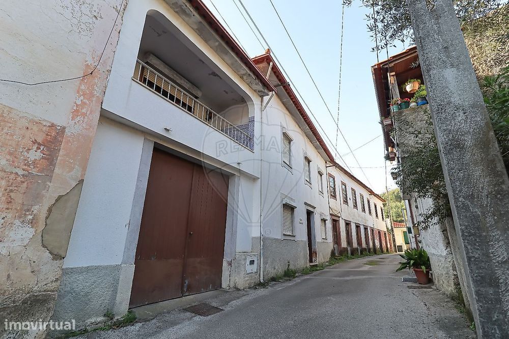 Moradia T4 para venda