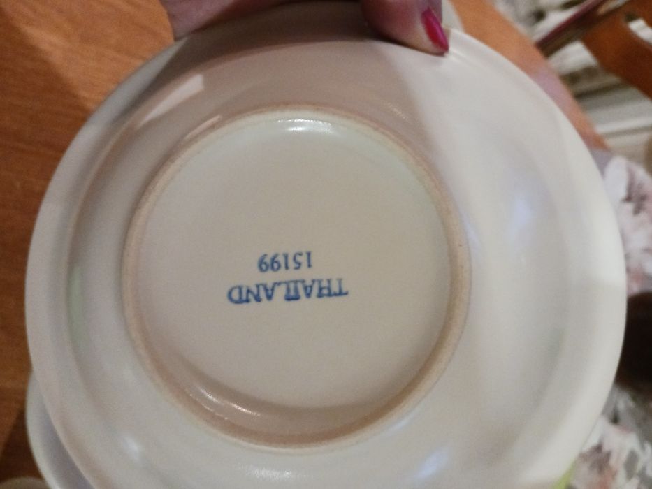 Продам посуду состояние хорошее