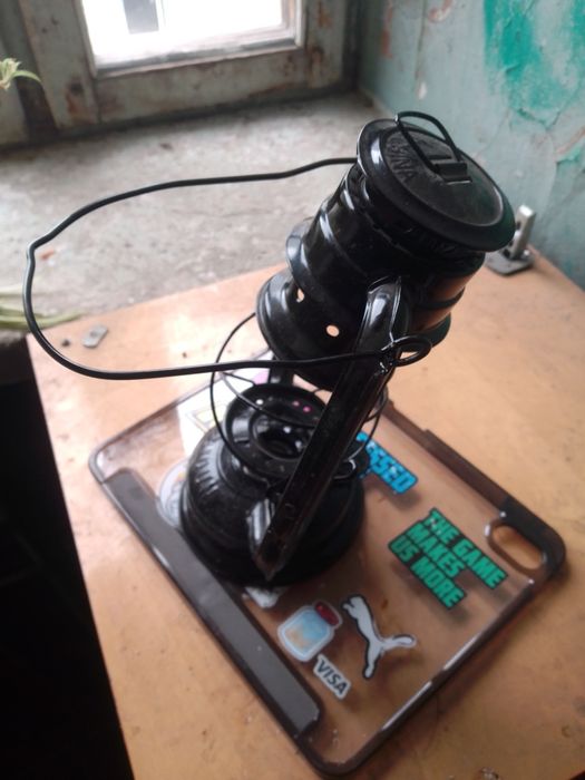 Продам керосиновую лампу