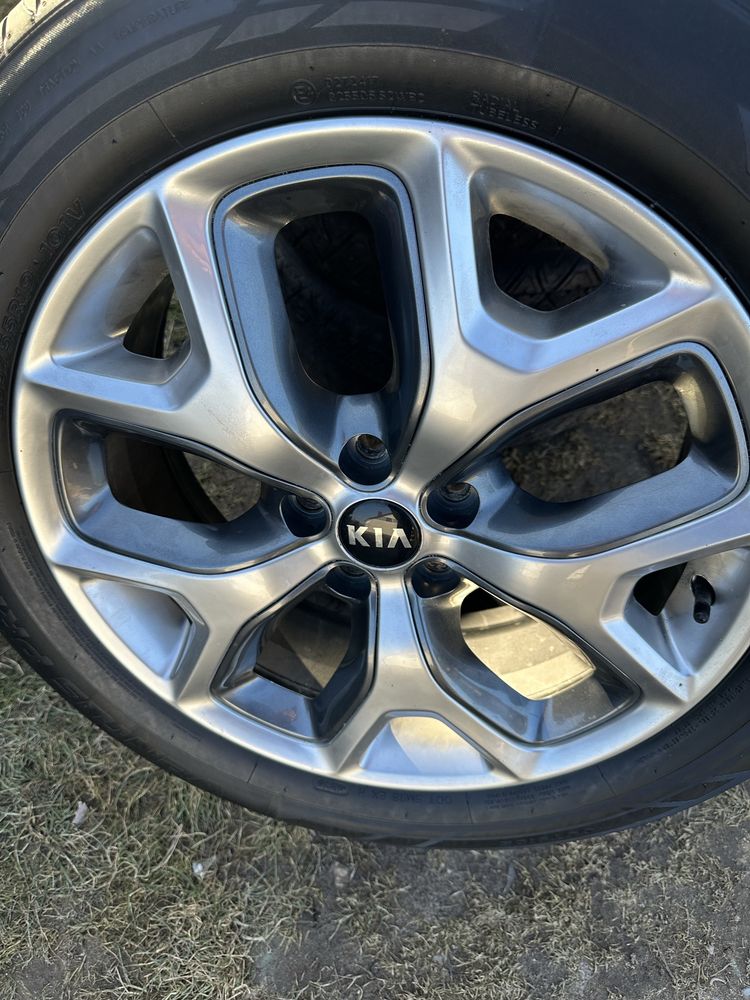 Диски з шинами hyundai Santa Fe,tucson,kia sorento,spoetage 52910c5320