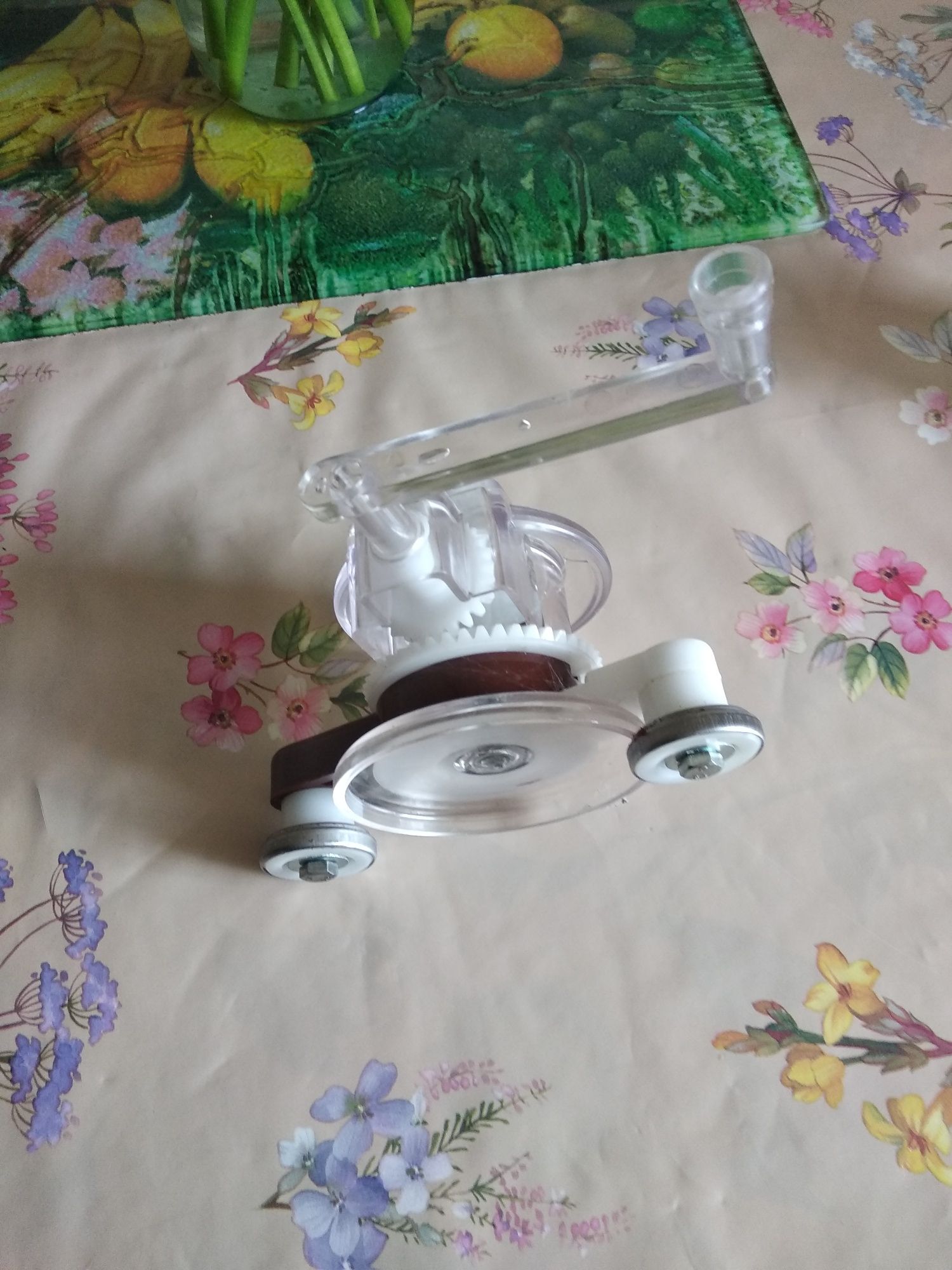 Машинка закаточна