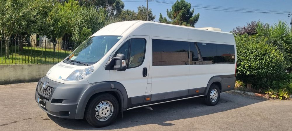 Peugeot Boxer 17 Lugares