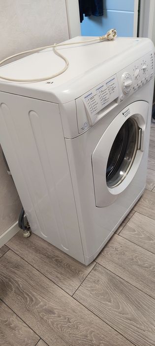 Пральна машина HOTPOINT ARISTON ARSL 105 б/в