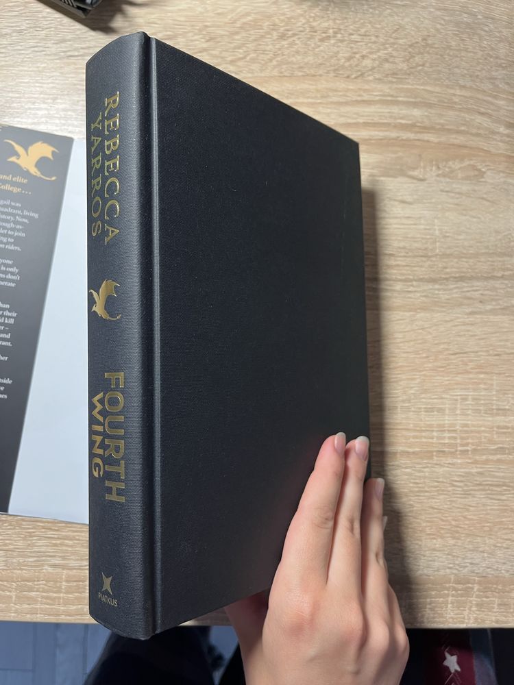 Fourth wing - Rebecca Yarros