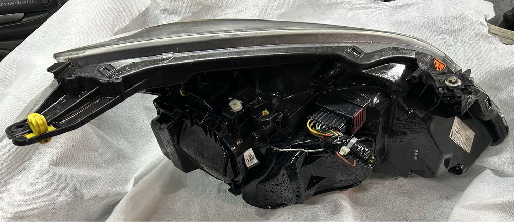 Lampy przednie OPEL vectra c lift bi xenon skrętny lewa i prawa