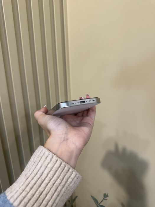 Used IPHONE 16 Pro 256 White Titanium + Box Neverlock Дорошенка,28