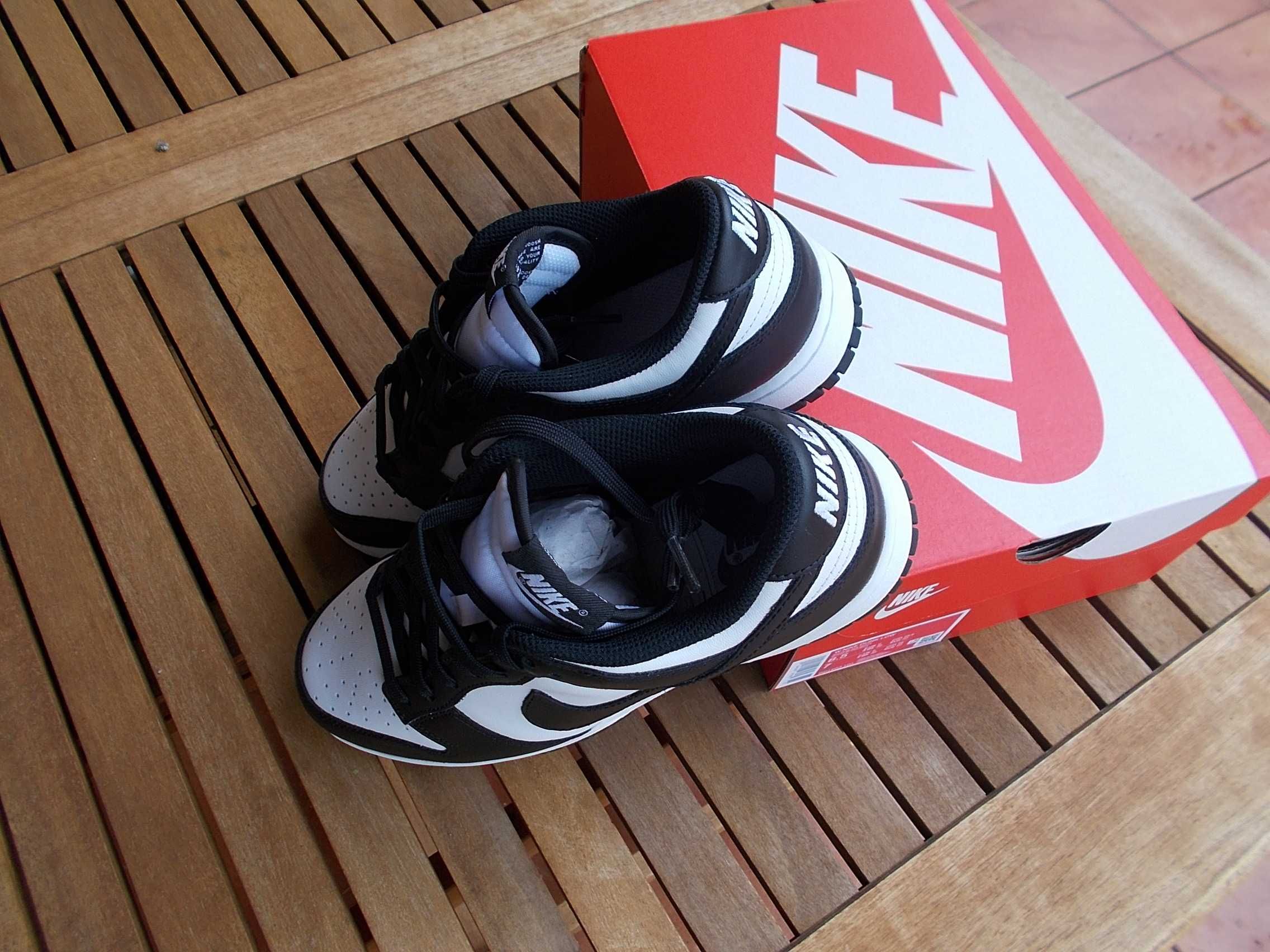 (roz. 40 -25,5 cm) Nike Dunk Low Black White 2021 Jordan 1 Dunk Panda