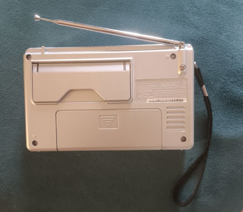 Rádio portátil SilverCrest modelo KH 2029