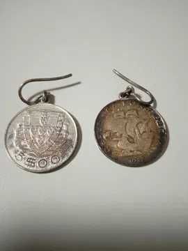Conjunto de brincos broche e pulseira feito com moedas de prata