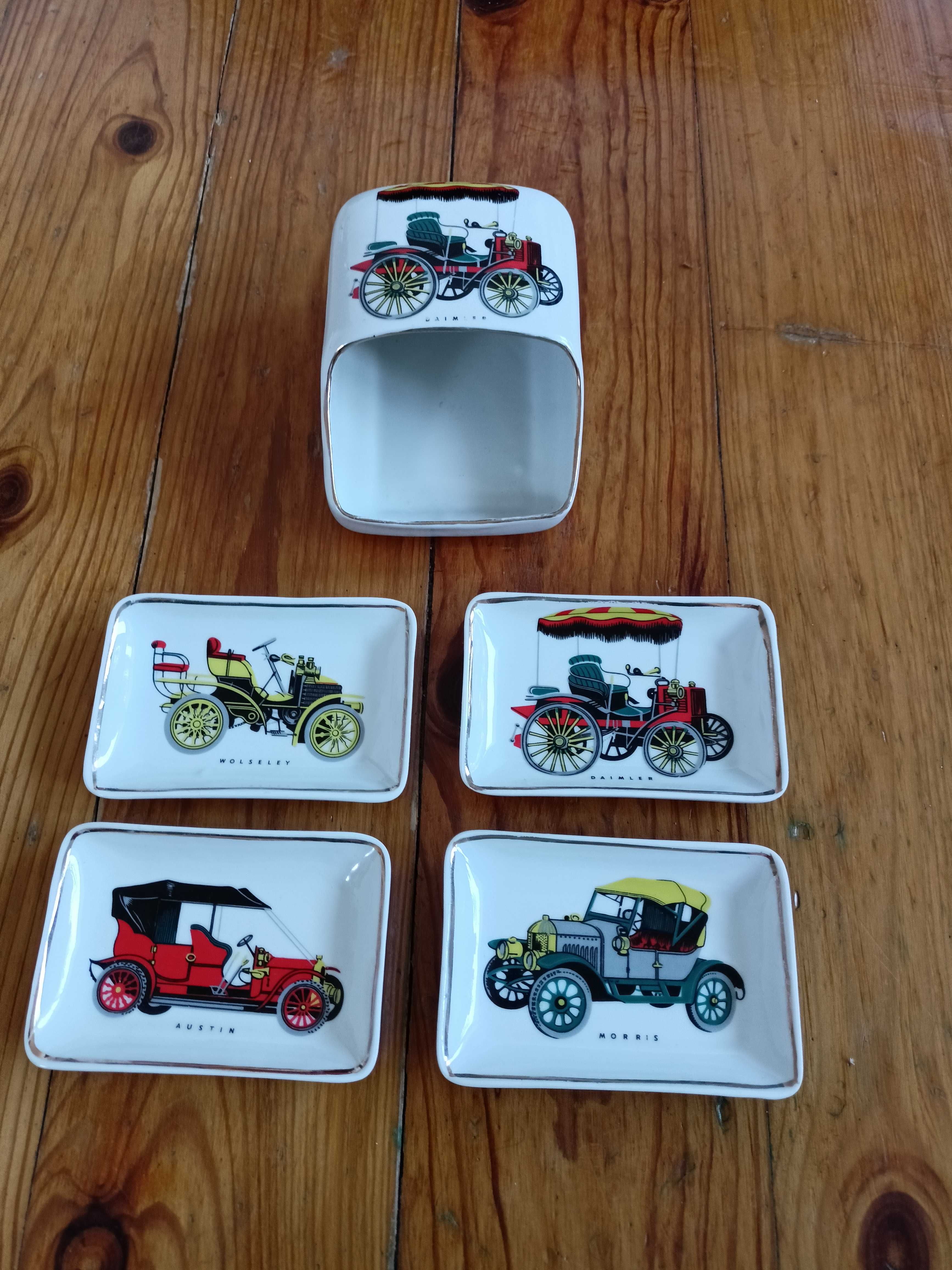 Zestaw ręcznie malowanej porcelany Hiszpania, Vintage Cars