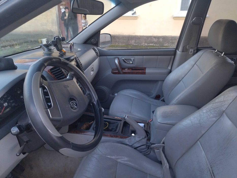 Автомобіль Кіа на запчастини