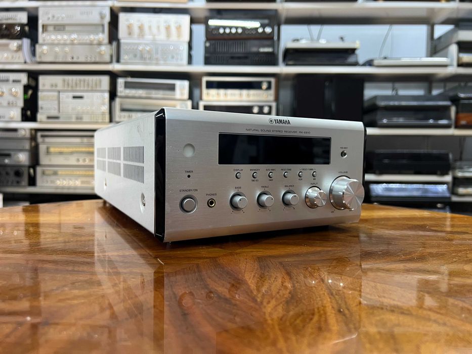 Wieża Yamaha PianoCraft RX-E810 Audio Room